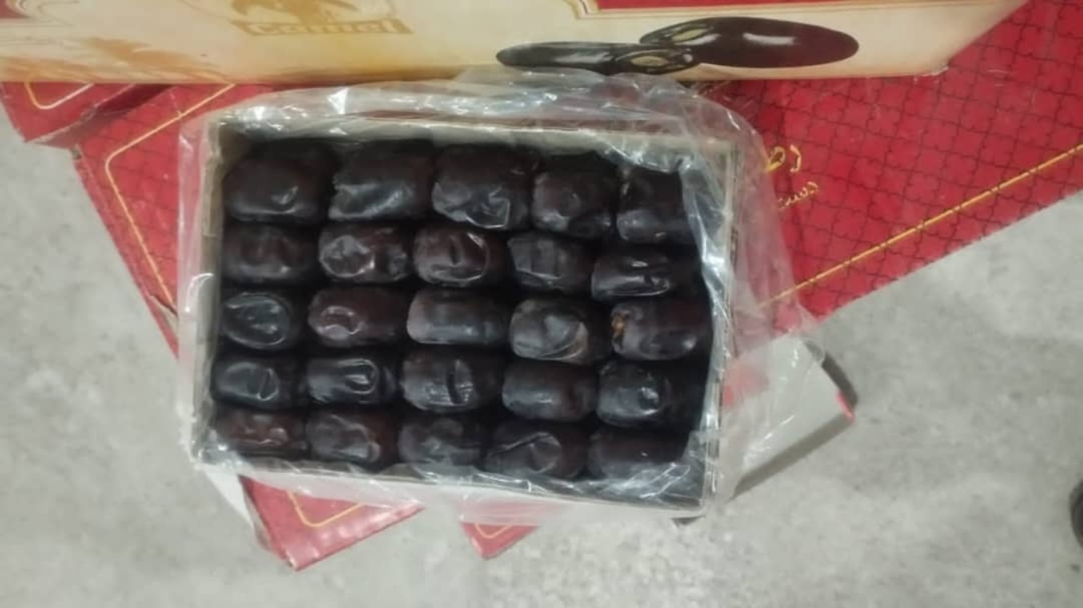 خرمای بسته‌بندی