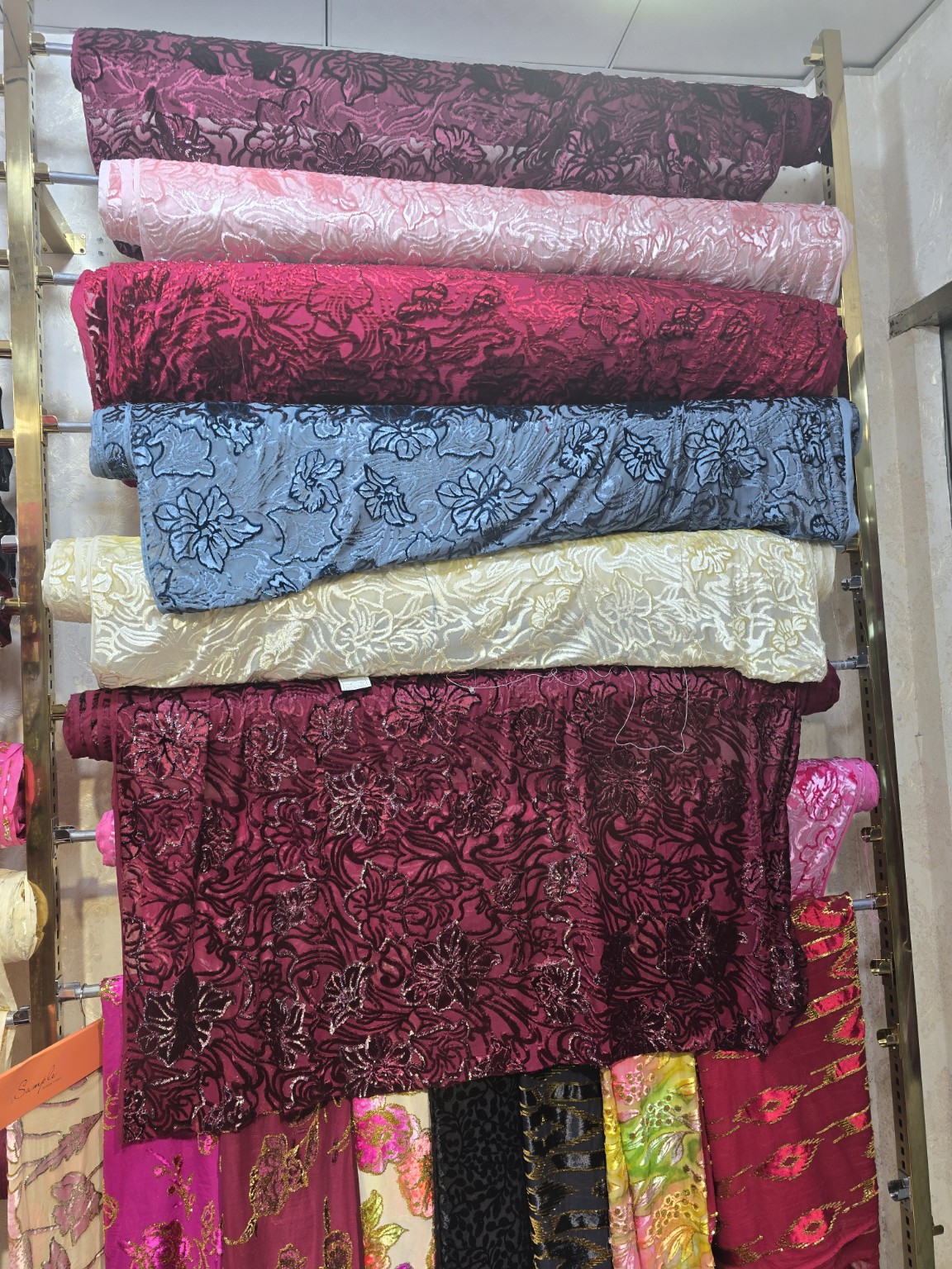 MAMAL Textile؛ بافت و محصول واقعی